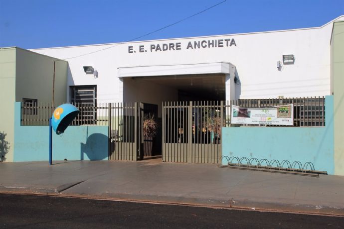 Após intervenção de Hashioka, funcionamento da Escola Padre Anchieta é ...